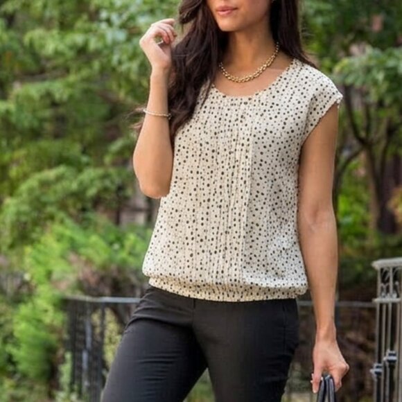 LOFT Tops - LOFT Polka Dot Blouse Size S | Black Cream Pleated Front Flowy Top Chic